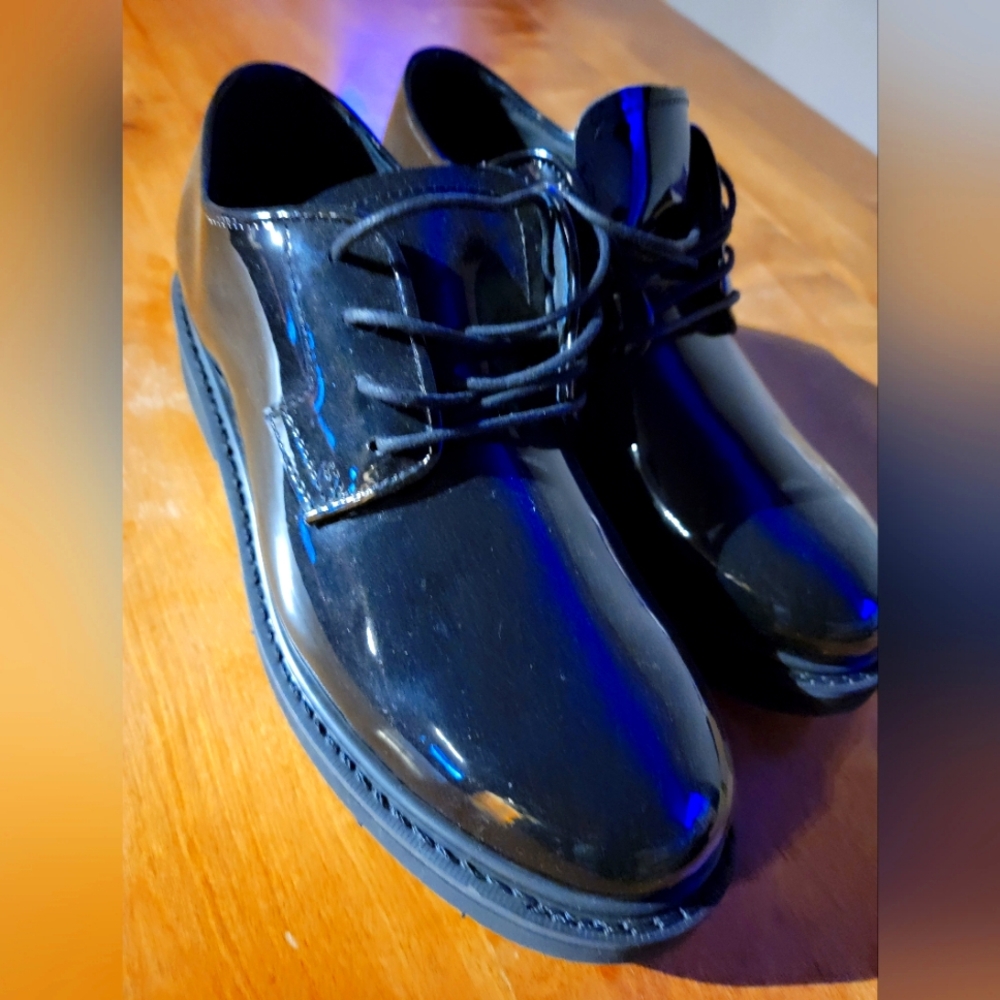 Rocky patent leather oil-resistant dress shoes unworn new 11W mens